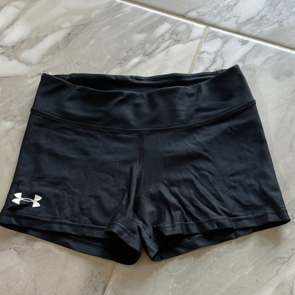 Under Armour Women's Black Volleyball Shorts - Picture 1 of 2